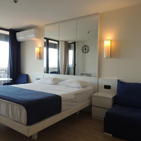 Orbi City Apartments On The Beach บาทูมิ ภายนอก รูปภาพ