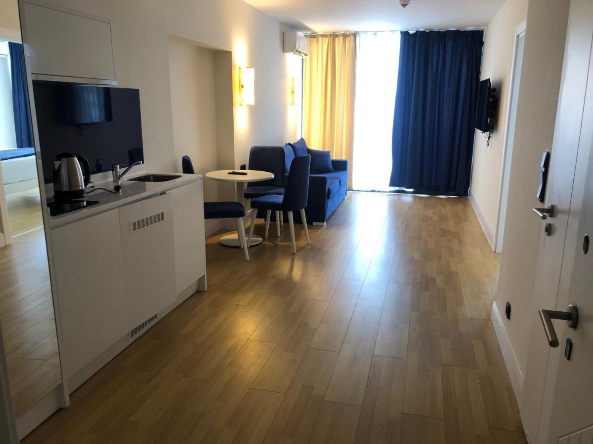 Orbi City Apartments On The Beach บาทูมิ ภายนอก รูปภาพ