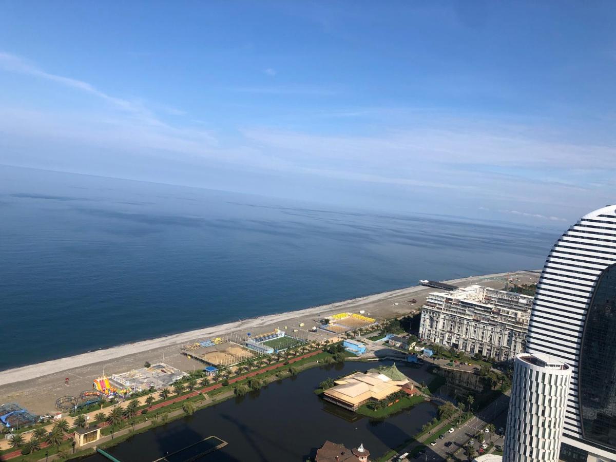 Orbi City Apartments On The Beach บาทูมิ ภายนอก รูปภาพ